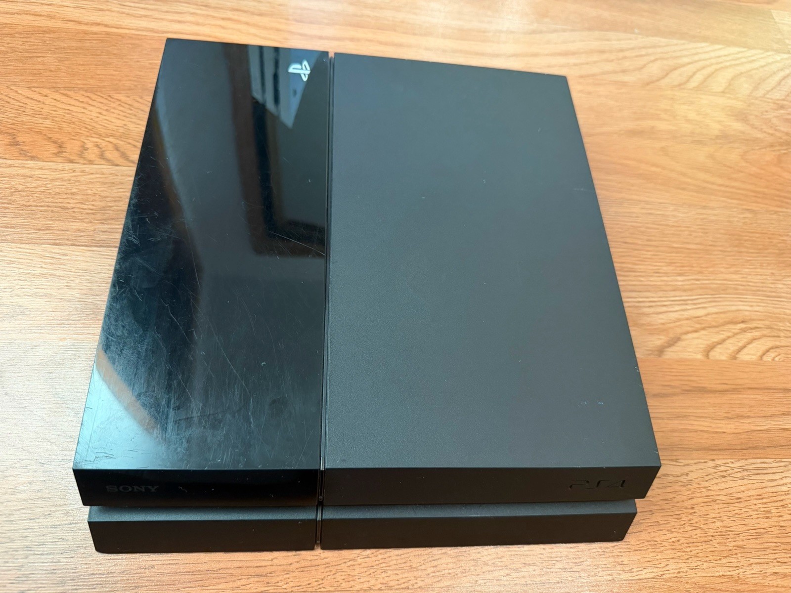 Digital Only Sony PlayStation 4 PS4 1st Gen 500Gb Read