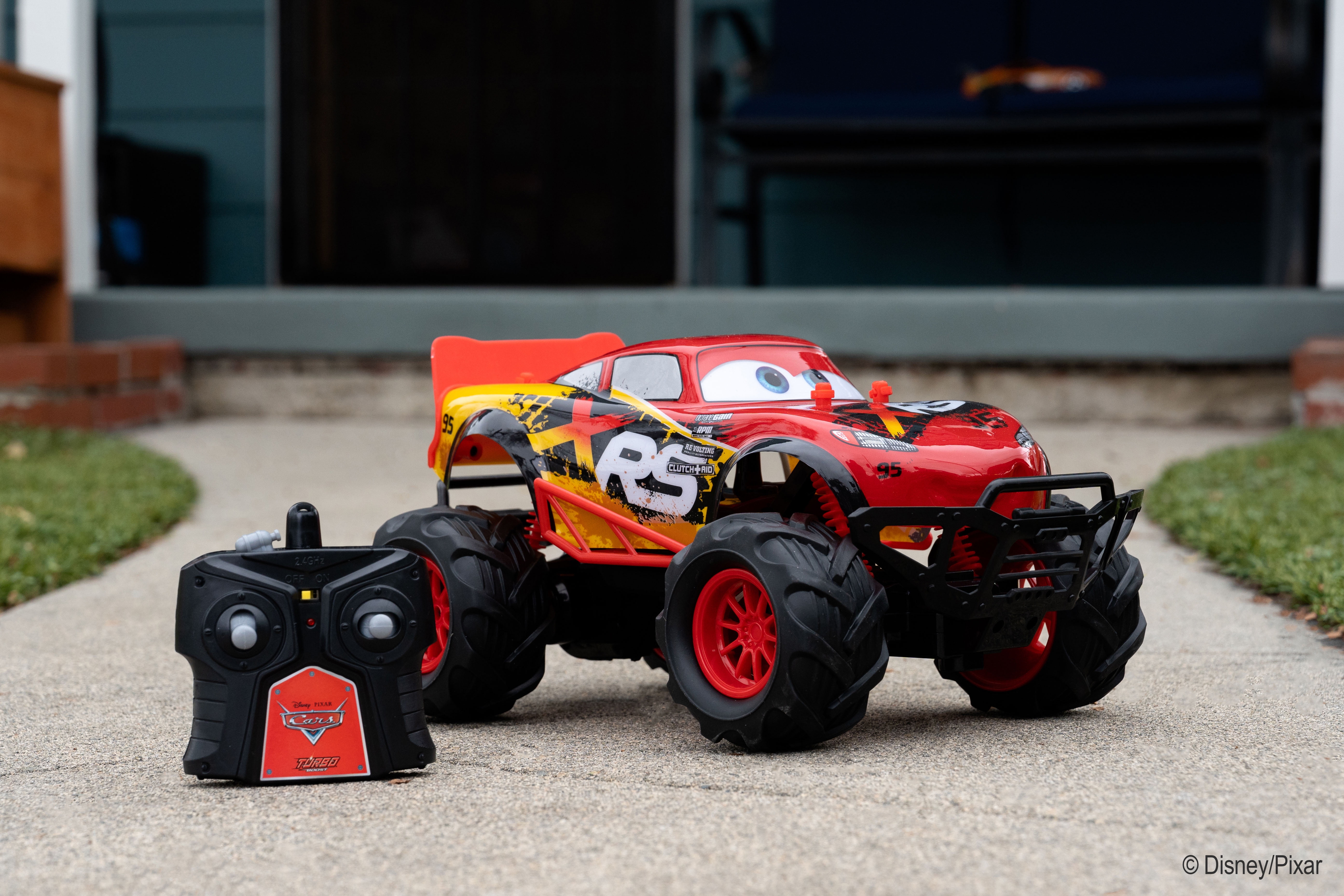 Disney Pixar Cars 1 14 Lightning McQueen off Road RC Car