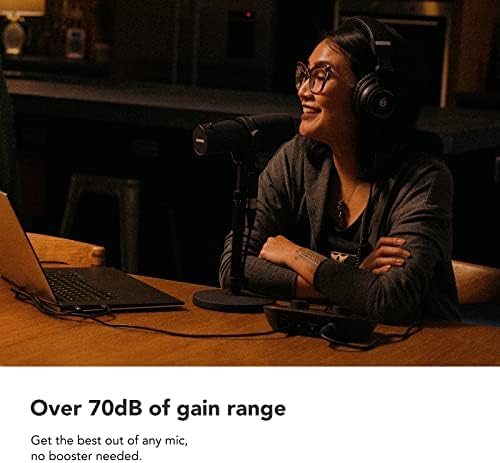 Focusrite Vocaster One — Interfaz de podcasting para grabación como creador en solitario. Utilice ganancia automática, mejora y silencio para facilitar el podcasting. Pequeña, ligera y alimentada por