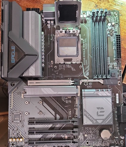 GIGABYTE B850 EAGLE WIFI6E ATX AMD AM5 DDR5 Gaming Motherboard Wi Fi RGB