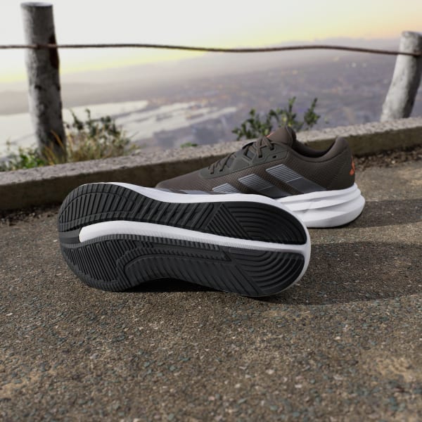 Talla: 9 - Galaxy 7 Running Shoes