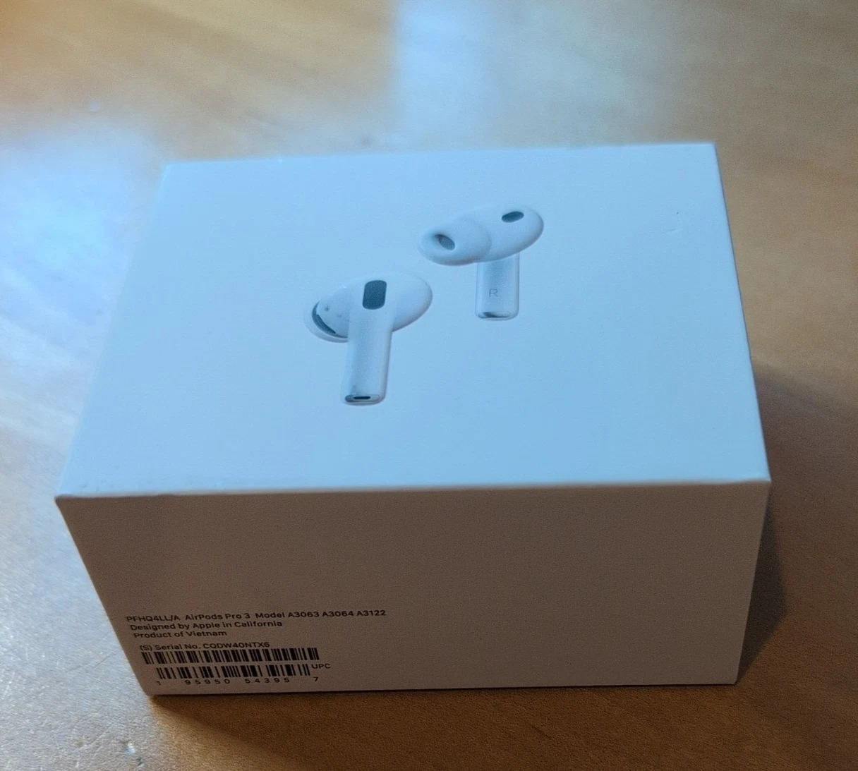 Genuine Apple AirPods Pro 3   PFHQ4LL/A A3063 A3064 A3122    Sealed