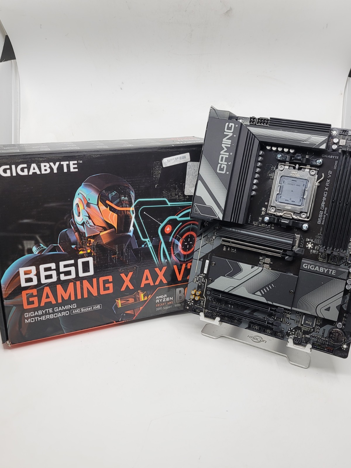 Gigabyte B650 Gaming X AX V2 AMD AM5 DDR5 Wifi ATX Motherboard
