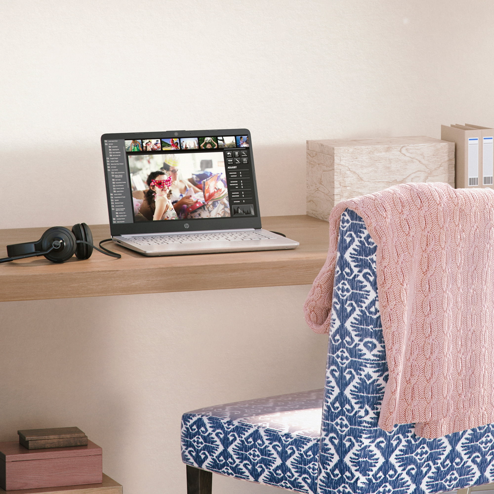 HP 14" Laptop  Intel Core i3 1115G4  4GB RAM  128G SSD  Natural Silver  Windows 11 Home in S mode  14 dq2031wm