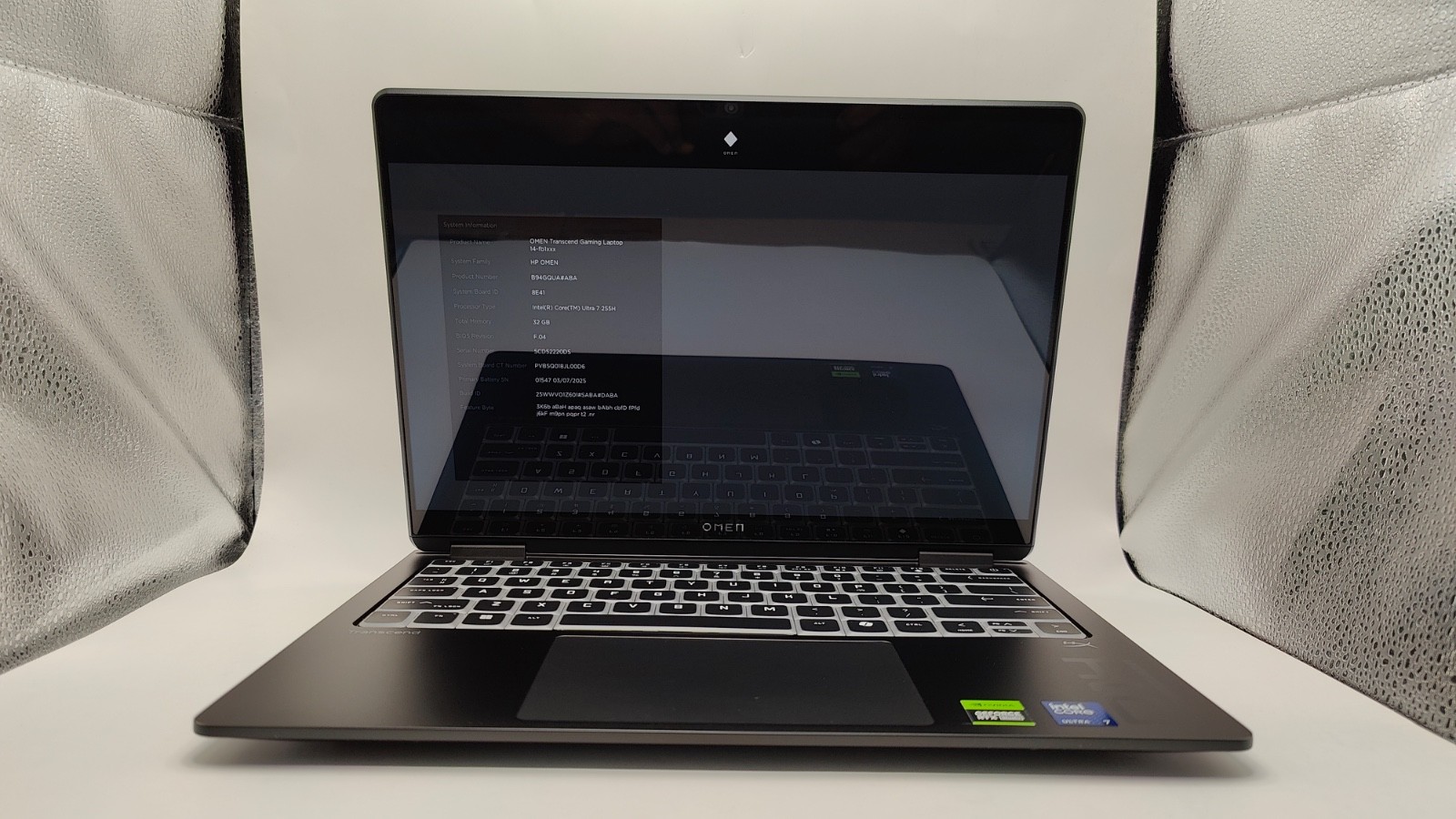 Portátil HP OMEN Transcend de 14" con pantalla OLED 3K/Ultra 7/1TB/32GB/NVI DIA GeForce 5060