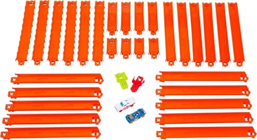 Hot Wheels Toy Car Track Set  Stunt Track Mid Air Crash with 1 64 Scale Die Cast Toy Car  Motorized Booster for Non Stop Stunting & Racing