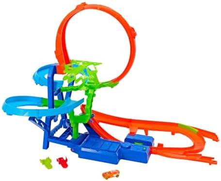 Hot Wheels Toy Car Track Set  Stunt Track Mid Air Crash with 1 64 Scale Die Cast Toy Car  Motorized Booster for Non Stop Stunting & Racing