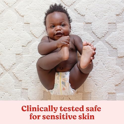 Huggies Size 4 Diapers  Little Movers Baby Diapers  Size 4  22 37 lbs   120 Count  Packaging May Vary