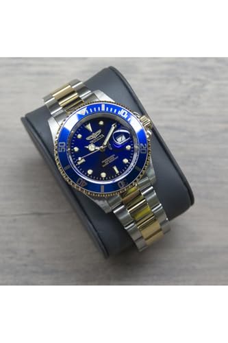Invicta Mens Pro Diver Quartz Watch with Stainless Steel Strap