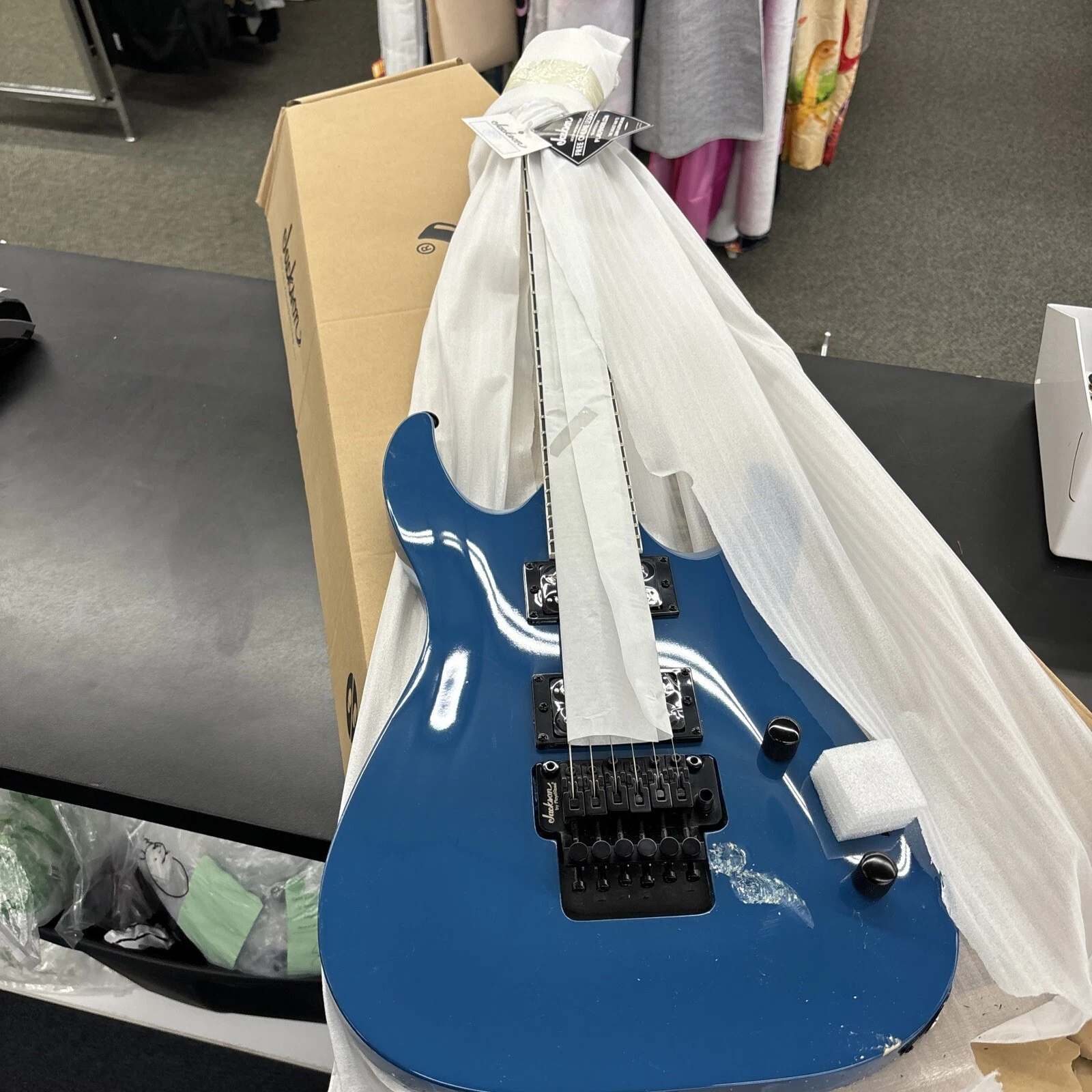 Jackson Dinky JS32 DKA Arch Top Electric Guitar Bright Blue Please See Photos