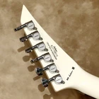 Jackson X Series Rhoads RRX24  Maple Fingerboard  Snow White with Black