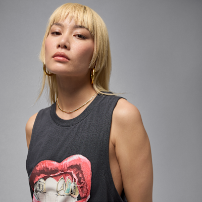 Talla S, Jordan Flight