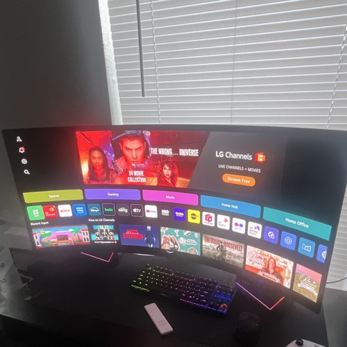 LG UltraGear 45" OLED Curved Gaming Monitor