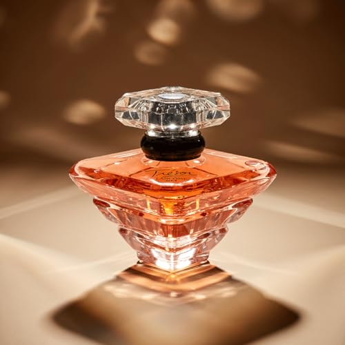 Lanc me Trésor Eau de Parfum   Long Lasting Fragrance with Notes of Rose  Lilac  Peach & Apricot Blossom   Elegant & Romantic Womens Perfume