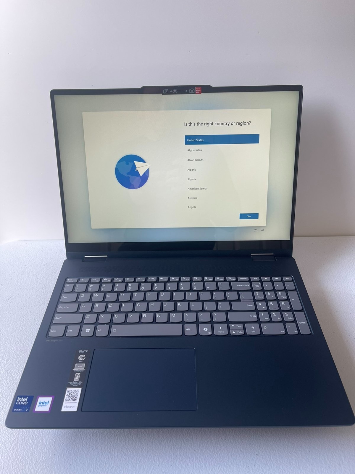 Lenovo IdeaPad 5i 16" WUXGA 2 in 1 Ultra 7 255U 32GB 1TB 83KS001BUS w/ Pen