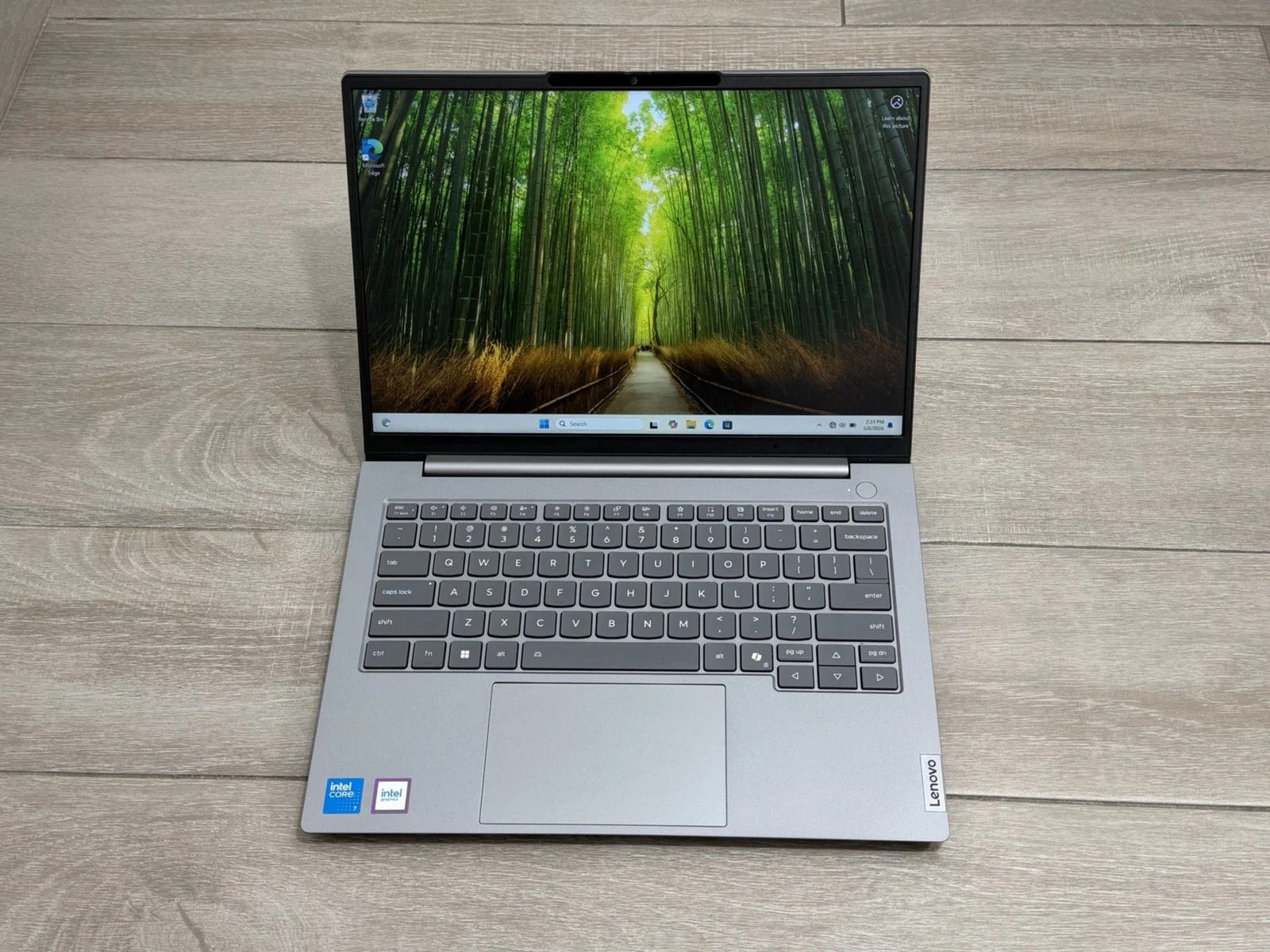 Lenovo ThinkBook 14 G8 14" Touch Laptop Core 7 240H 8GB RAM 512GB SSD Win 11