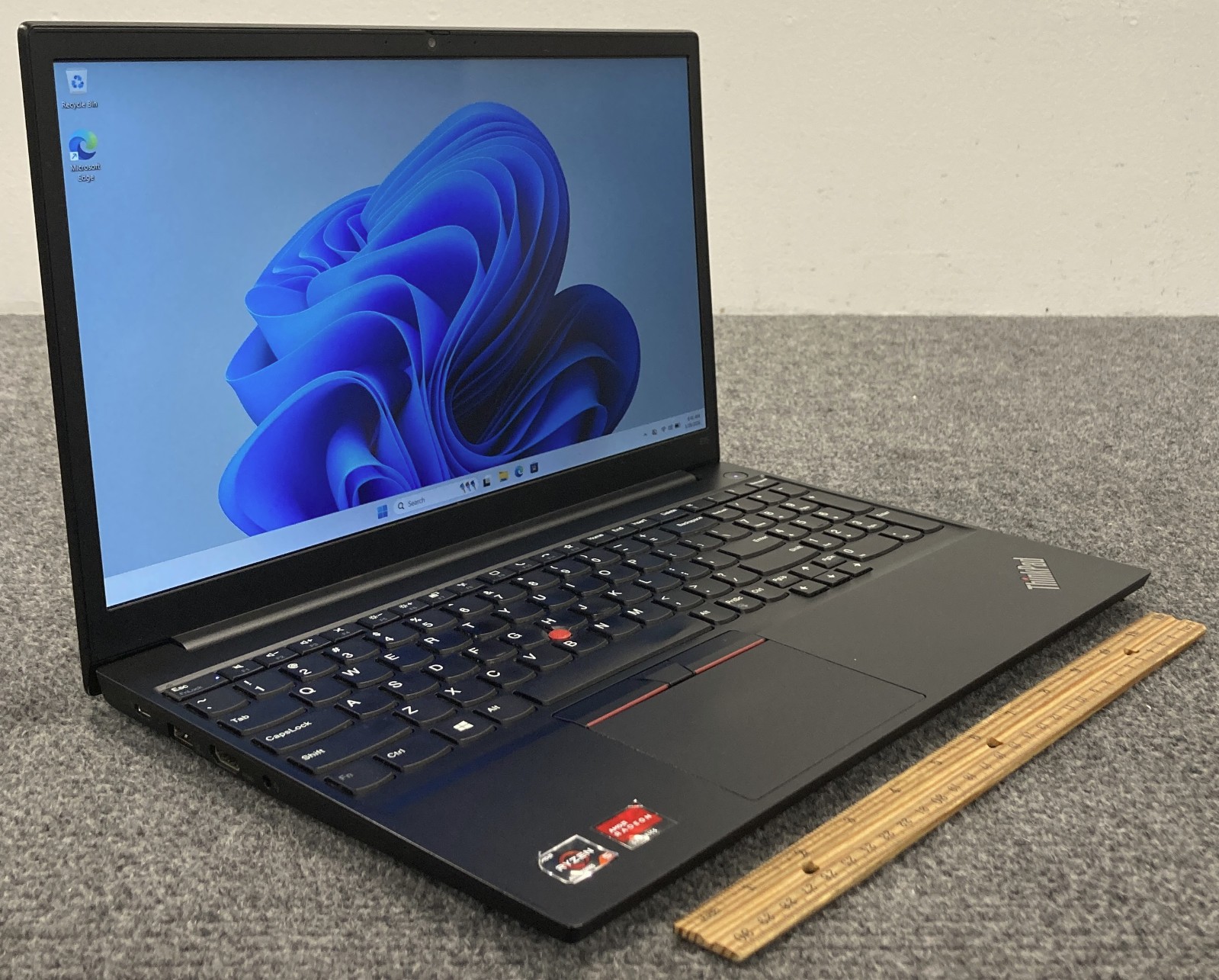 Lenovo ThinkPad E15 Gen 2 15 6" Laptop AMD Ryzen 5 4500U 8GB RAM 256GB NVMe