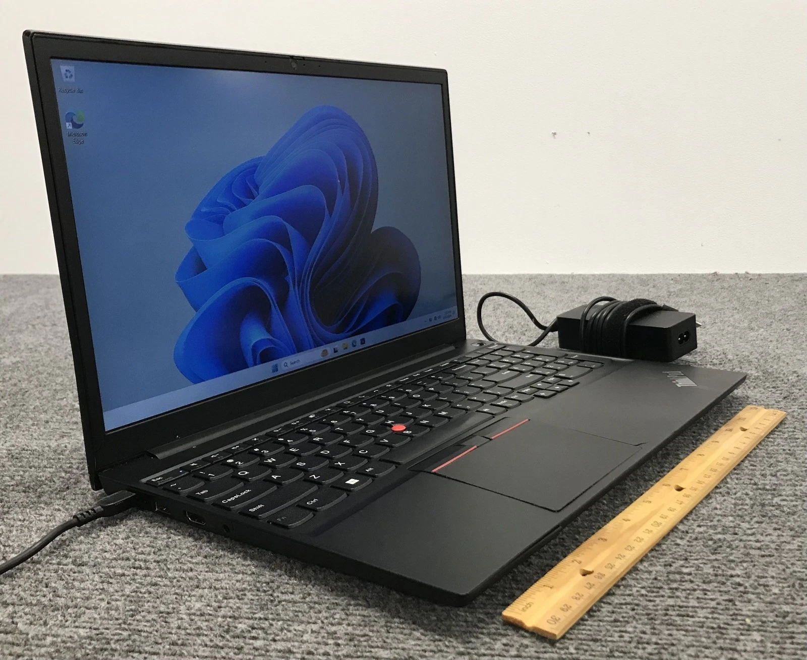 Lenovo ThinkPad E15 Gen 3 15 6" Ryzen 5 5500U 8GB RAM 256GB NVMe w/Cord  As Is