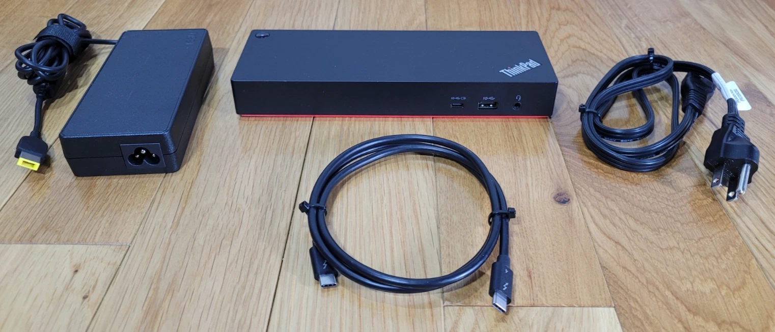 Lenovo ThinkPad Thunderbolt 4 Workstation Dock DK2131 w/ 135w Adapter   Cable