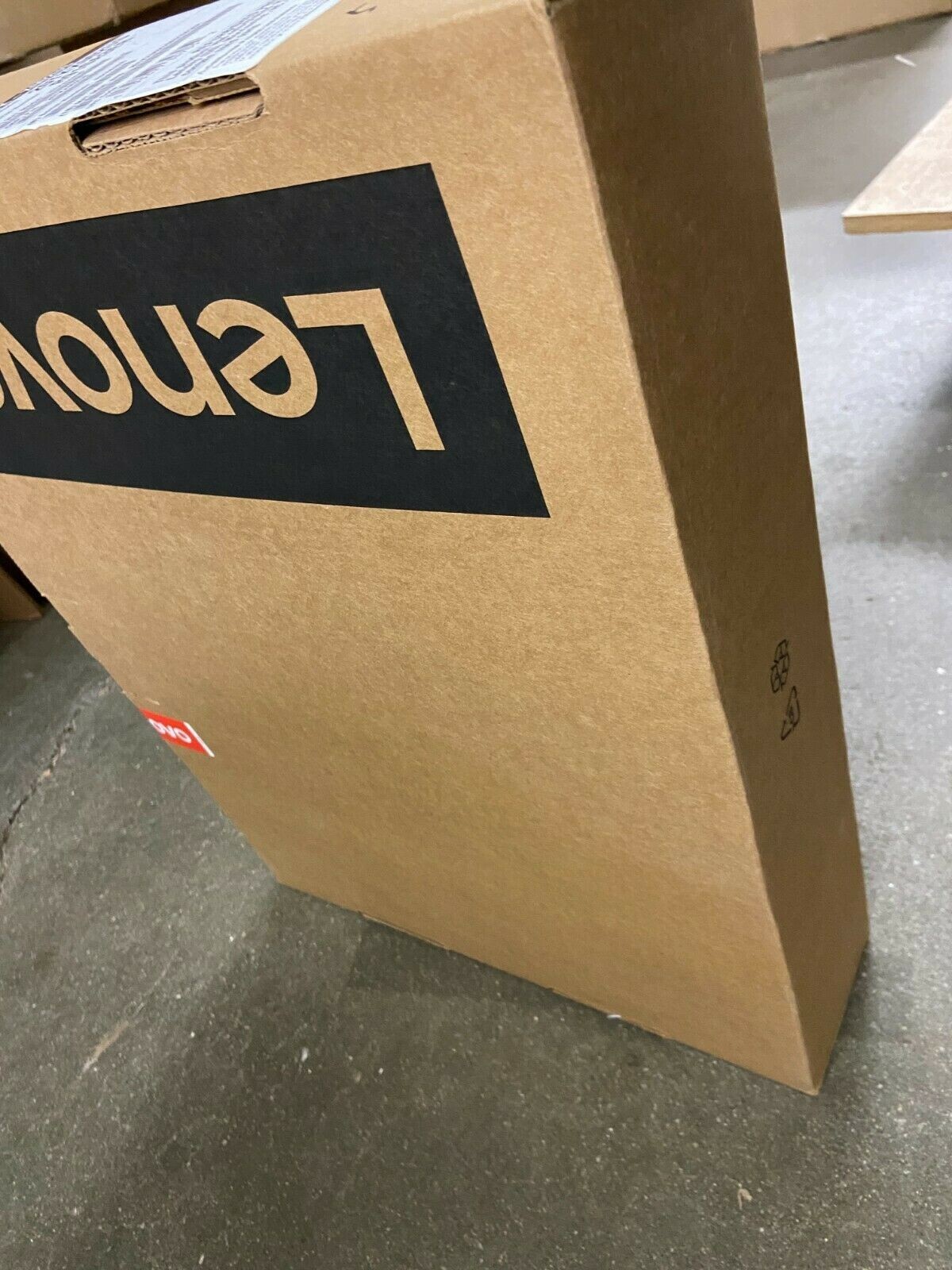 Lenovo Yoga Slim 7i Aura Edition 15 3" 2 8K Touch Ultra 7 256V 16GB 1TB w11P 2Yr