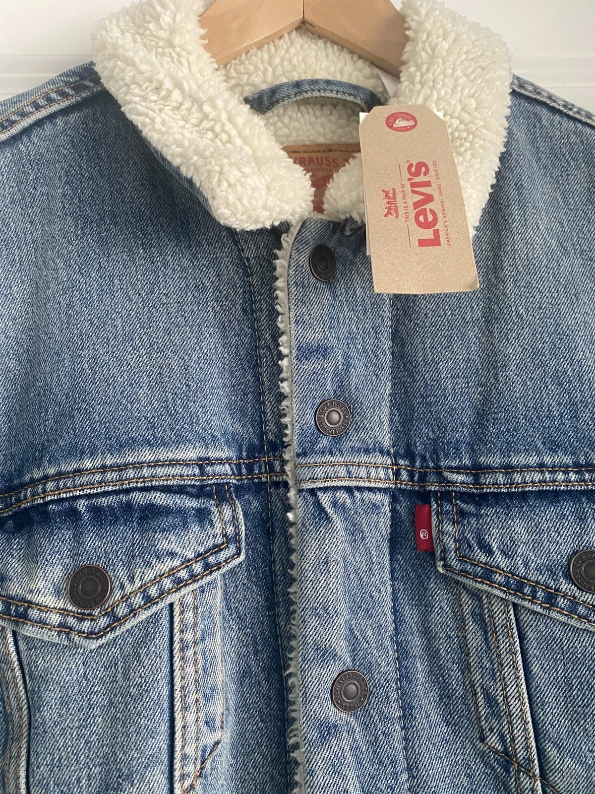 Chaqueta de camionero Sherpa Levi's para hombre, azul claro, talla mediana (mitad de precio) BNWT