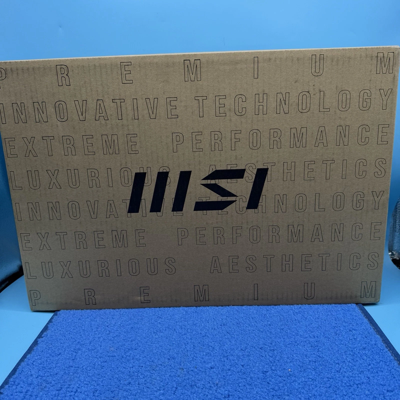 MSI Thin 15 6" FHD Gaming Laptop Intel i5 13420H RTX 4050 16GB DDR4 512GB SSD