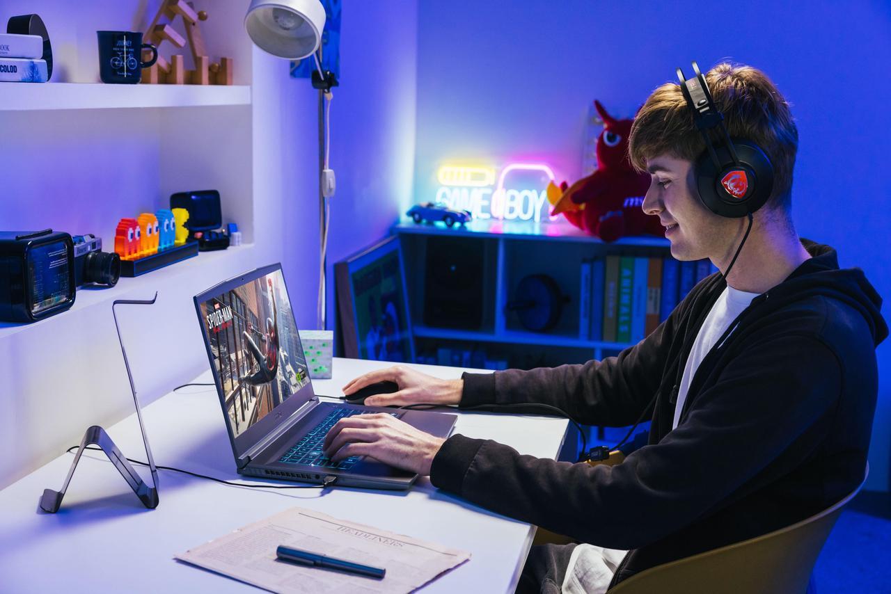 MSI   15 6" GeForce RTX 4060 Laptop GPU   AMD Ryzen 9 8945HS   16GB Memory   1 TB PCIe SSD   Windows 11 Home 64 bit   Gaming Laptop   144 Hz IPS  Thin A15 B8VF 270US