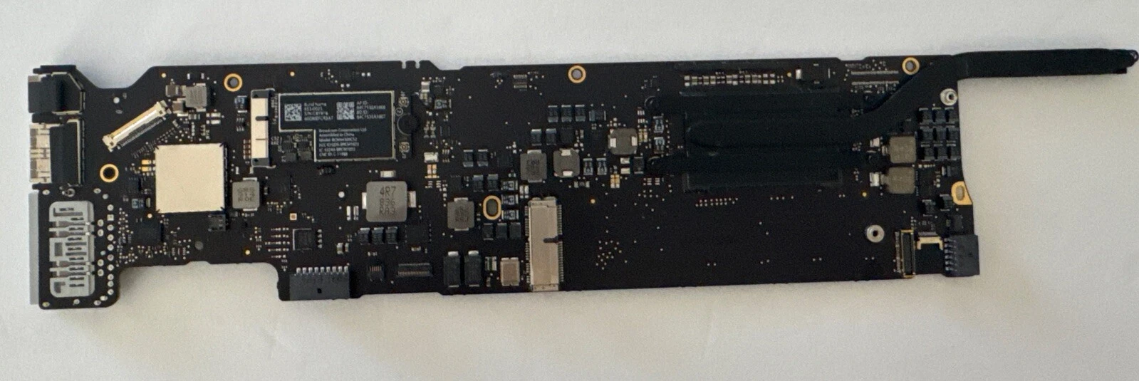 MacBook Air A1466 13 2015 i5 5350U 1 6ghz 8GB Logic Board 820 00165 A Working
