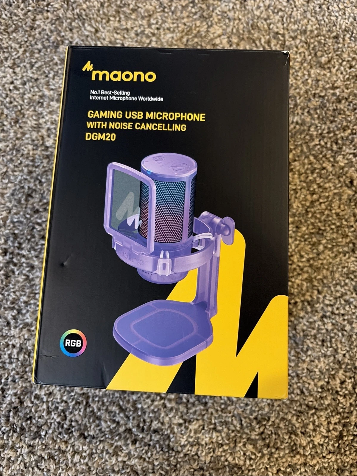 Maono DM 40 Pro Wireless Cardioid Condensor Gaming Microphone White Streaming