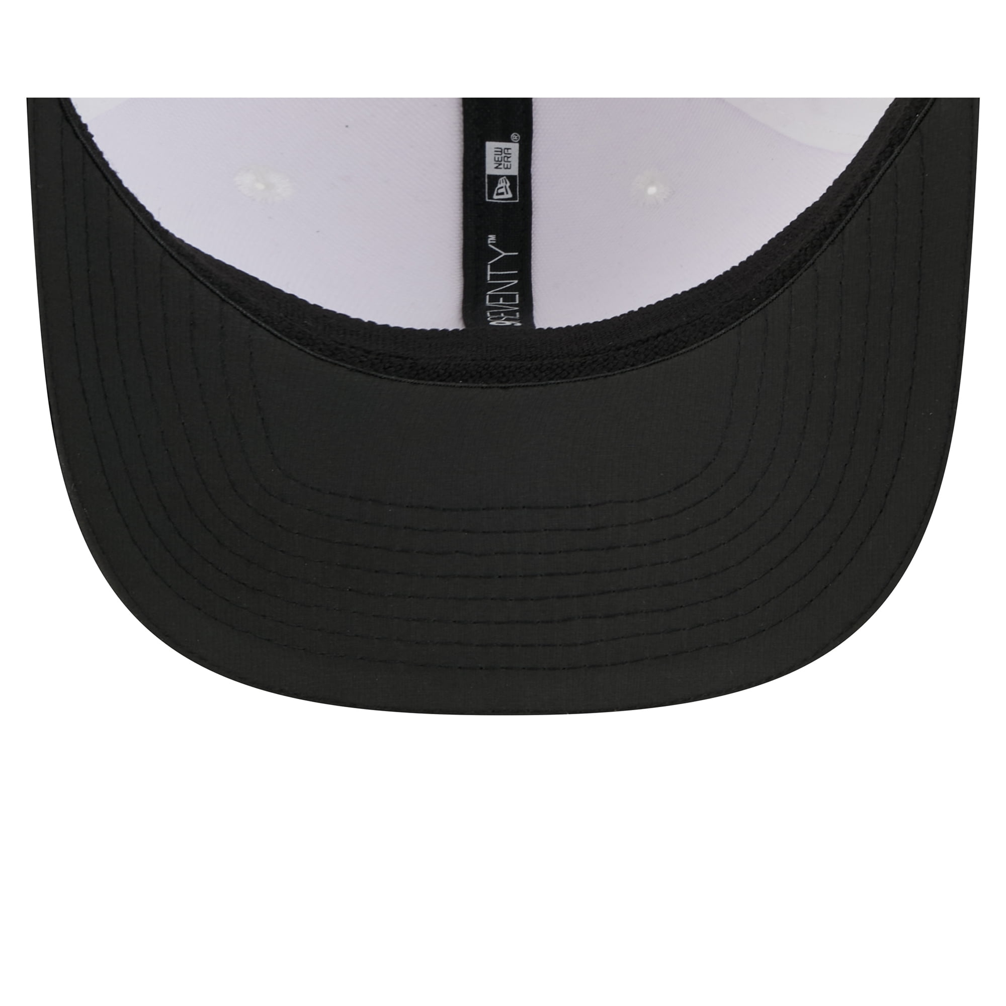 Men s New Era  White/Black Pittsburgh Steelers 2025 NFL Training Camp 9SEVENTY Adjustable Hat