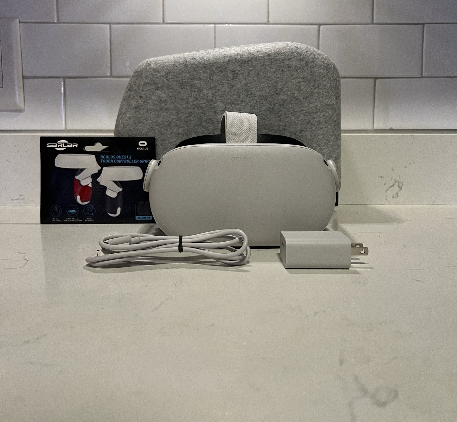 Oculus Quest 2 - Gafas de realidad virtual de 256 GB con estuche de transporte