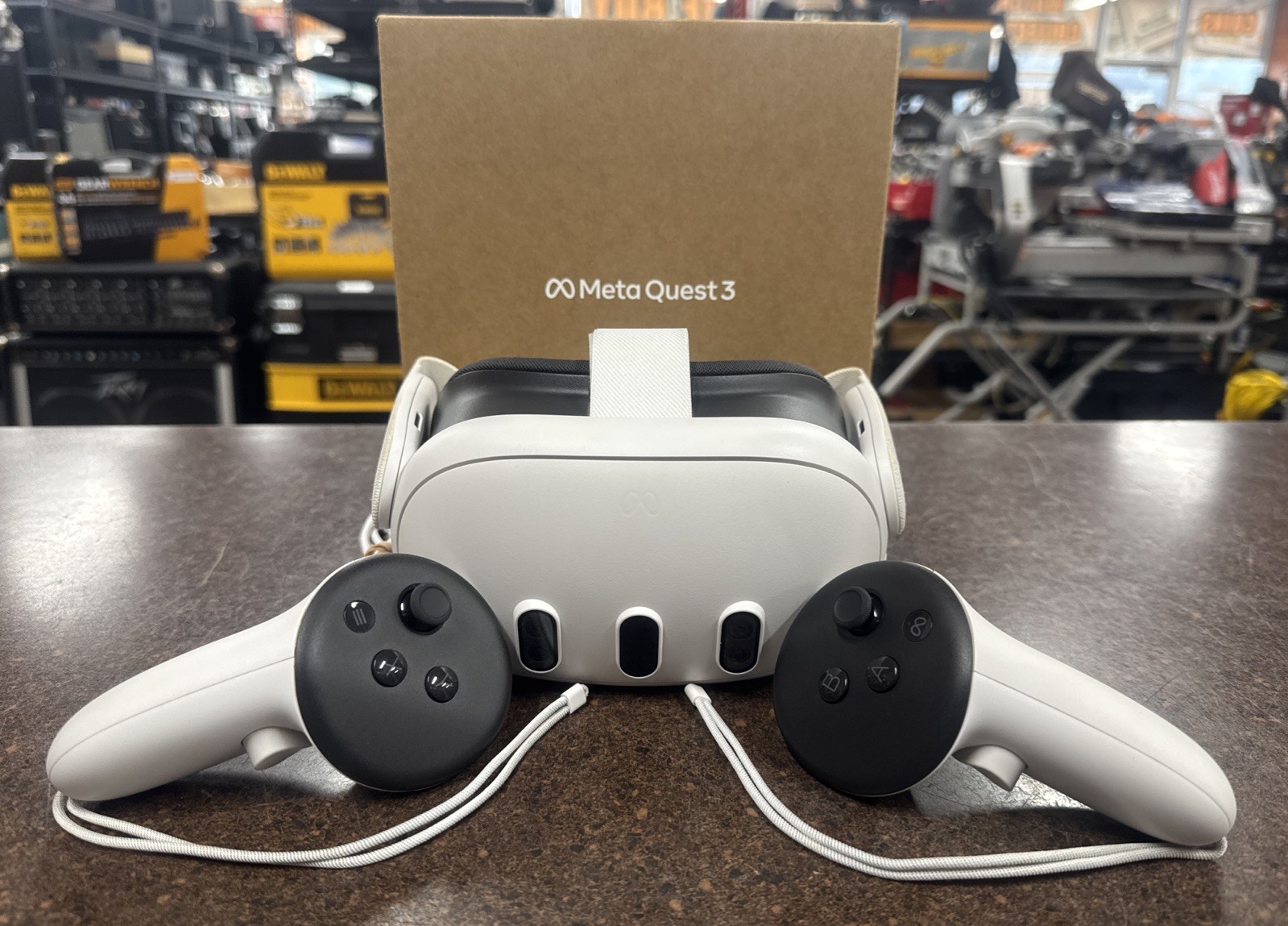 Meta Quest 3 Virtual Reality Headset 512GB White W/ Controllers