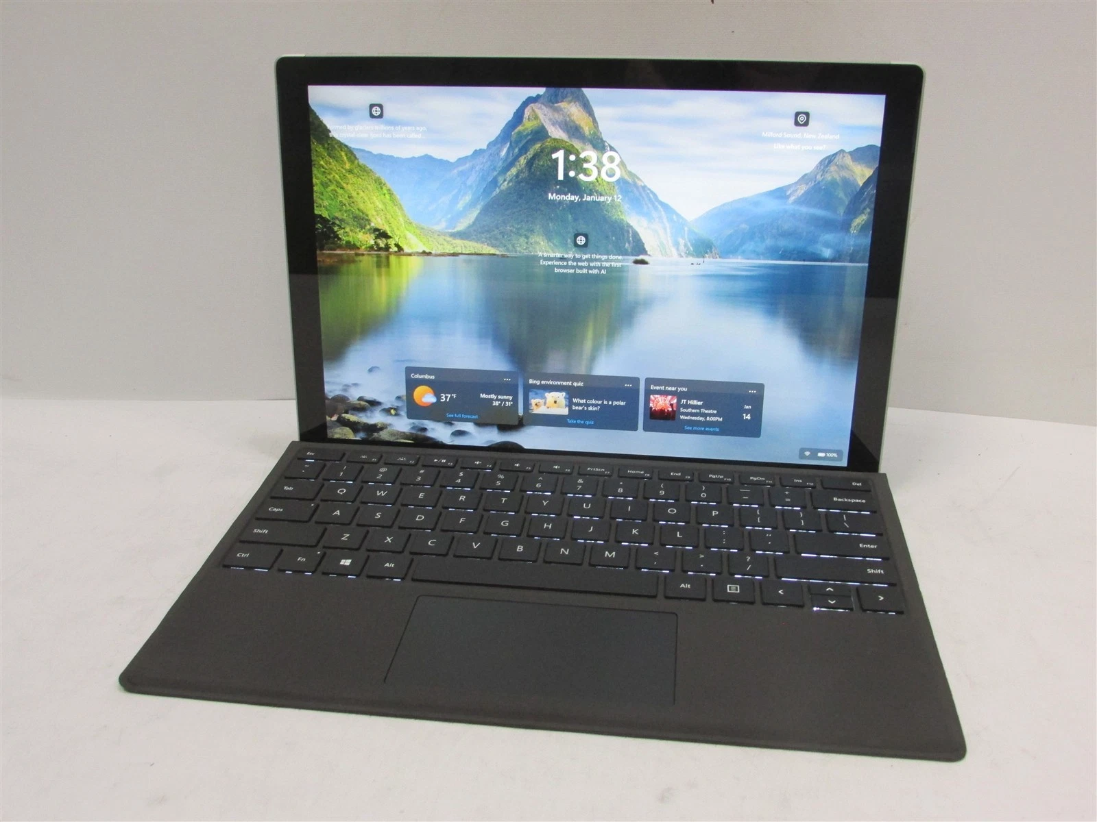 Microsoft Surface Pro 7 1866 i5 1035G4 1 1Ghz 8GB RAM 128GB 12" Windows 11 Pro