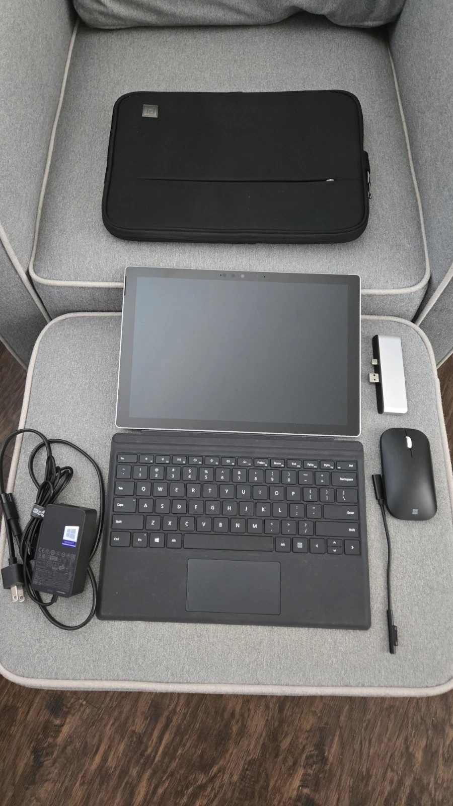 Microsoft Surface Pro 7 8GB 128GB With Bundle