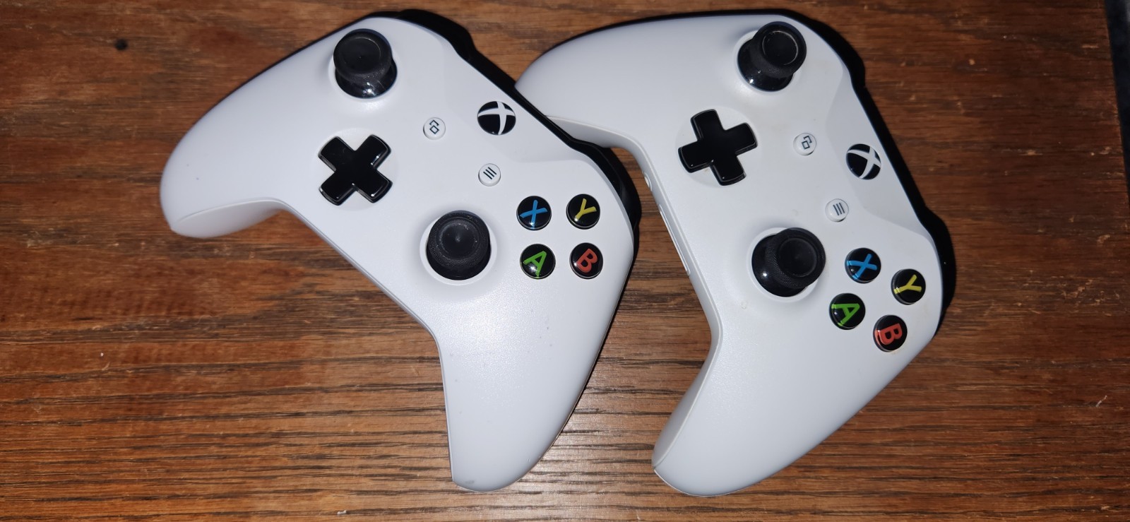 Microsoft Xbox One S System with 3 Controllers   & 11 Games