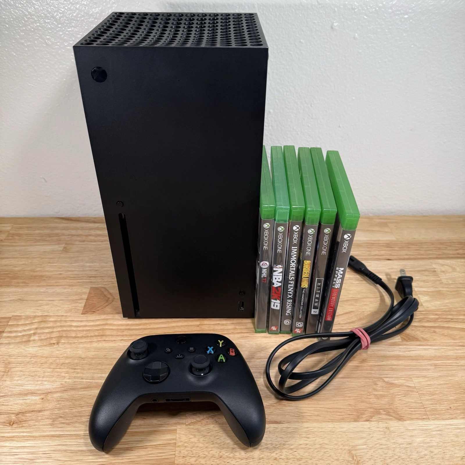 Microsoft Xbox Series X 1TB Console Gaming System Carbon Black 1882  Controller