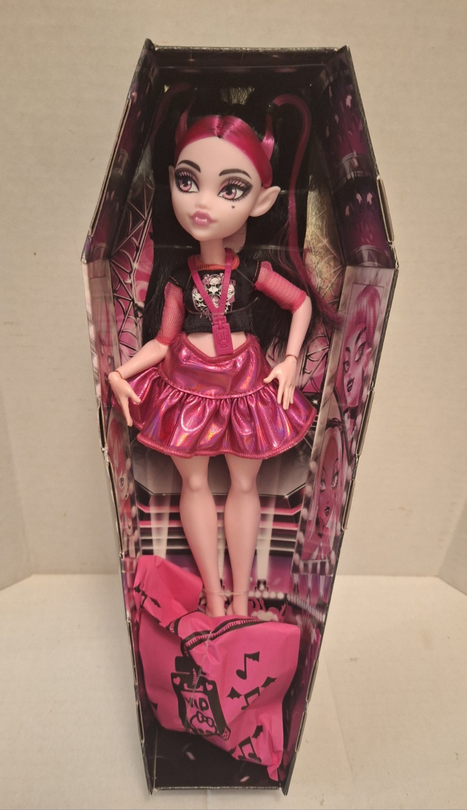 Monster High Buried Secrets Wave 5 Concert Lurks Draculaura   Sealed Accessories