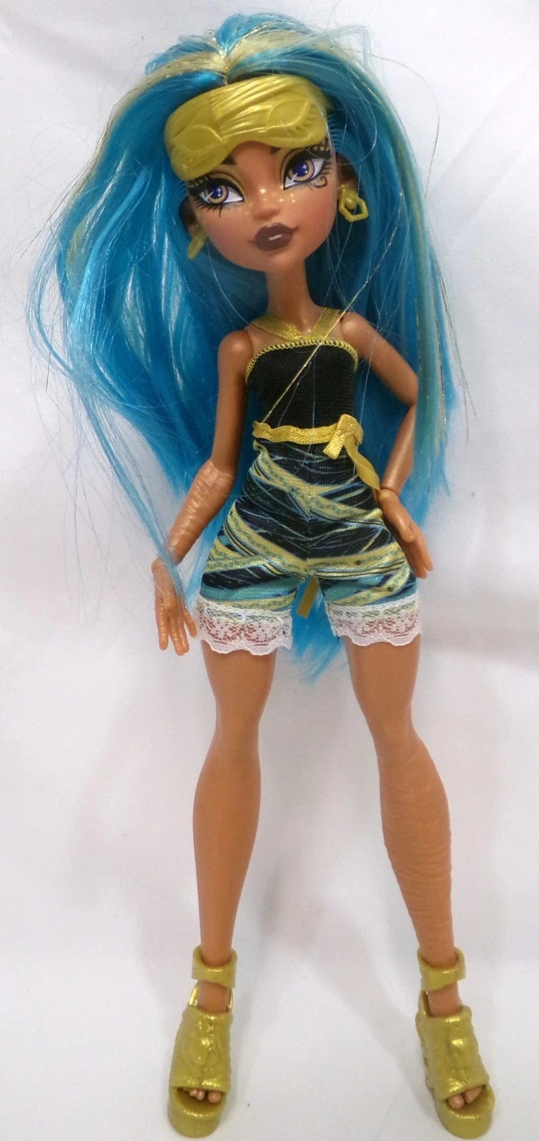 Monster High Buried Secrets Cozy Creepover Cleo de Nile 10 5" Doll Incomplete