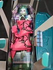 Monster High Buried Secrets Courtside Fang Out GHOULIA Doll Wave 4 New & Open G3