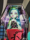 Monster High Buried Secrets Courtside Fang Out GHOULIA Doll Wave 4 New & Open G3