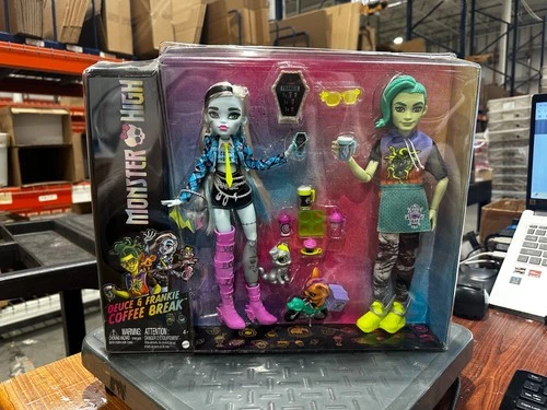 Set de muñecas Monster High Coffee Break Frankie Stein y Deuce Gorgon