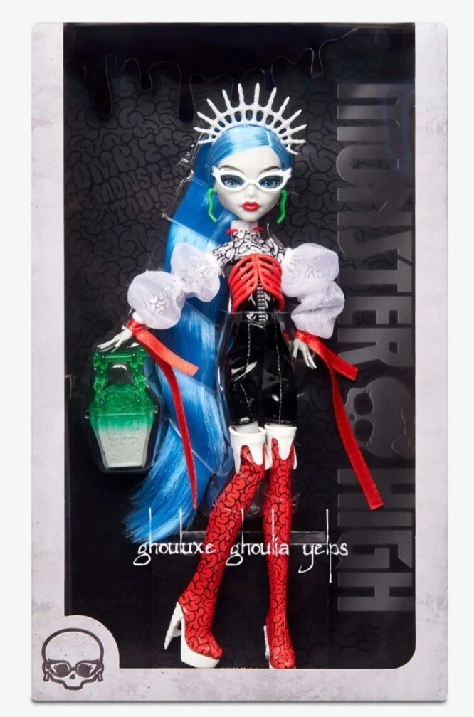 Monster High Collectors Ghouluxe Ghoulia Yelps Doll  In Hand Ready To Ship Today