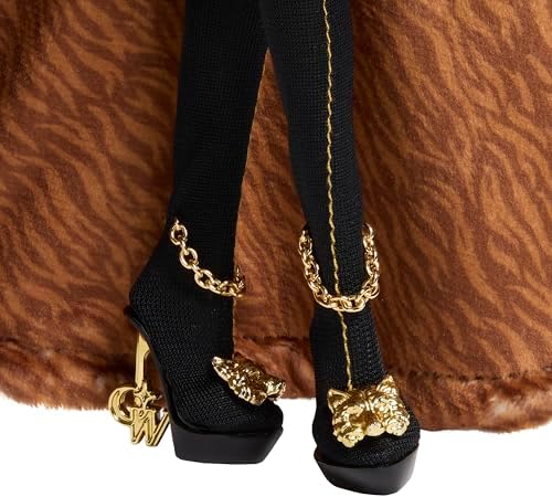 Monster High Doll  Clawdeen Wolf House of Wolf Collectible with Faux Fur Jacquard Coat  Purple Blazer Dress  Pantaboots and Golden Accessories