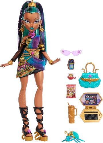 Monster High Frankie Stein Doll in Denim Jacket and Shorts  Includes Pet Dog Watzie and Accessories Like a Backpack  Snack and Notebook