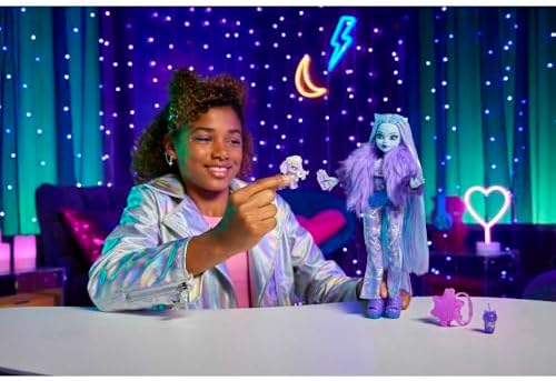 Monster High Frankie Stein Doll in Denim Jacket and Shorts  Includes Pet Dog Watzie and Accessories Like a Backpack  Snack and Notebook