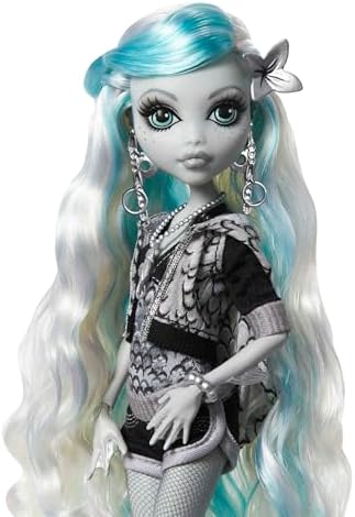 Monster High Reel Drama Doll  Clawdeen Wolf in Black and White  Collectible Reproduction with Doll Size and Life Size Posters  Horror Flick Theme