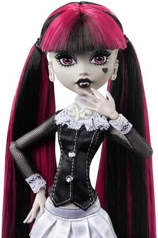 Monster High Reel Drama Doll  Clawdeen Wolf in Black and White  Collectible Reproduction with Doll Size and Life Size Posters  Horror Flick Theme