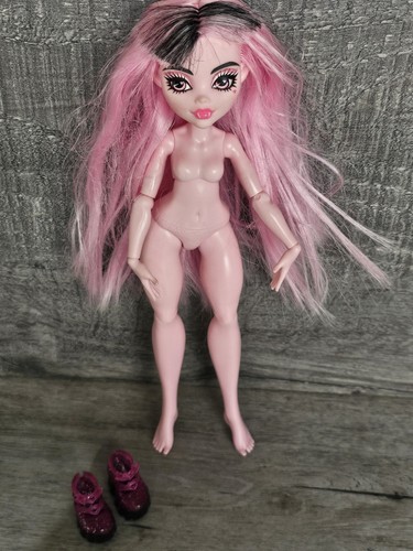 Monster High Skulltimate Secrets Draculaura Fearidescent Doll Nude W Shoes Only
