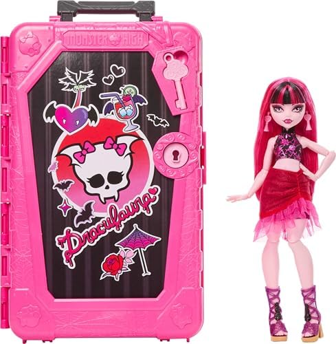 Monster High Skulltimate Secrets Lagoona Blue Doll and Accessories Set  Destination  Gore geous Oasis with Suitcase and 19  Surprises Like Clothes