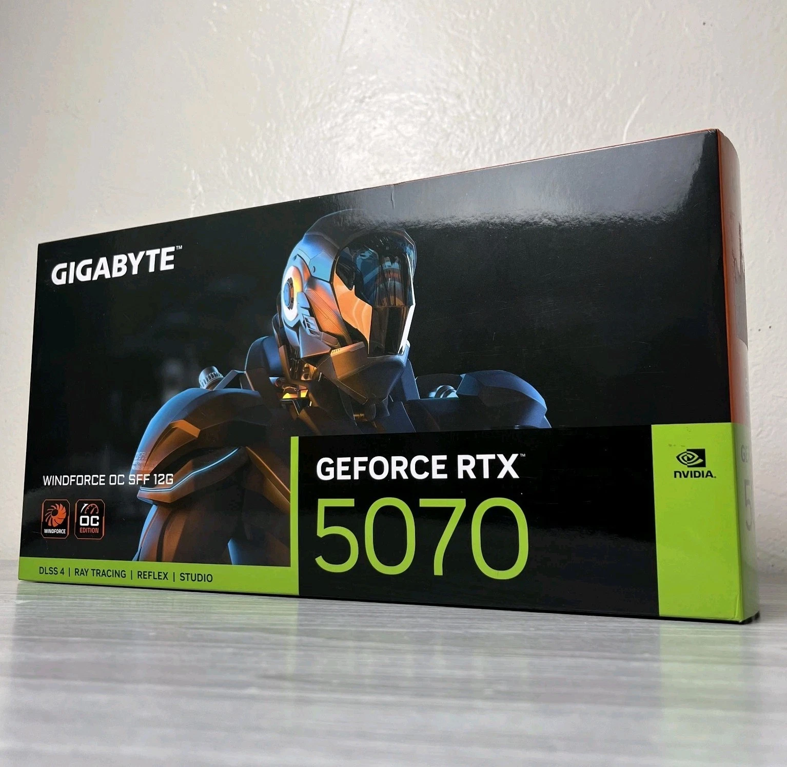 NEW Gigabyte Geforce RTX 5070 Windforce OC SFF 12GB DLSS 4